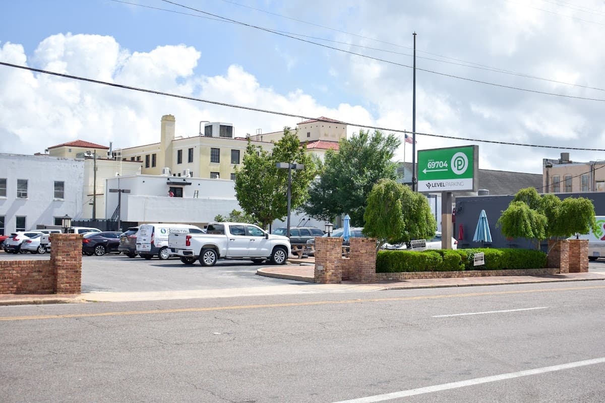 Level Parking #69704 - Parking in Pensacola, FL