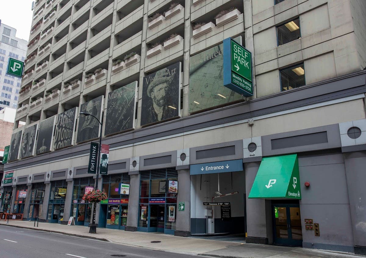 Adams Wabash iParkit Garage - Parking in Chicago, IL