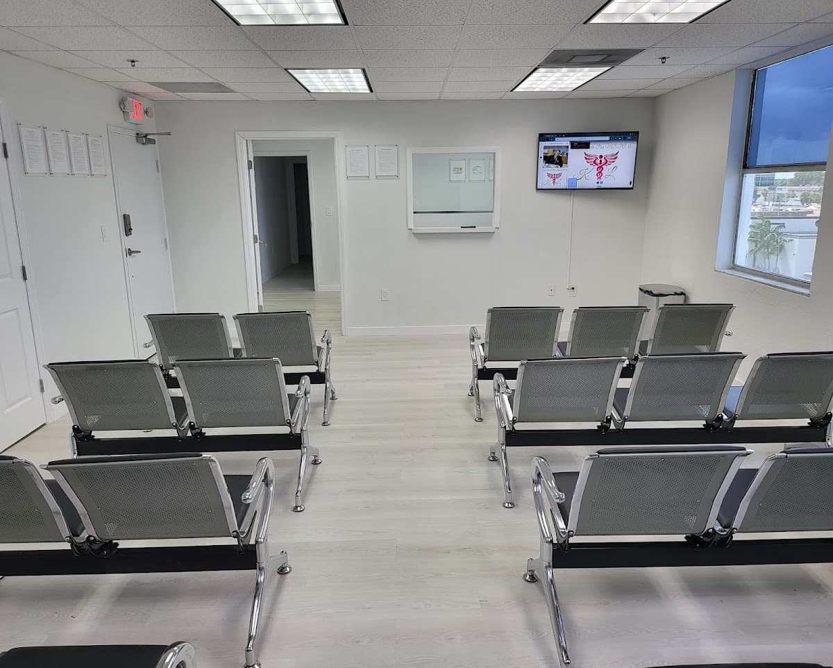 Vida & Salud Medical Center KL - Angel Ernesto Rico MD PA II DBA - Doctor in Hialeah, FL