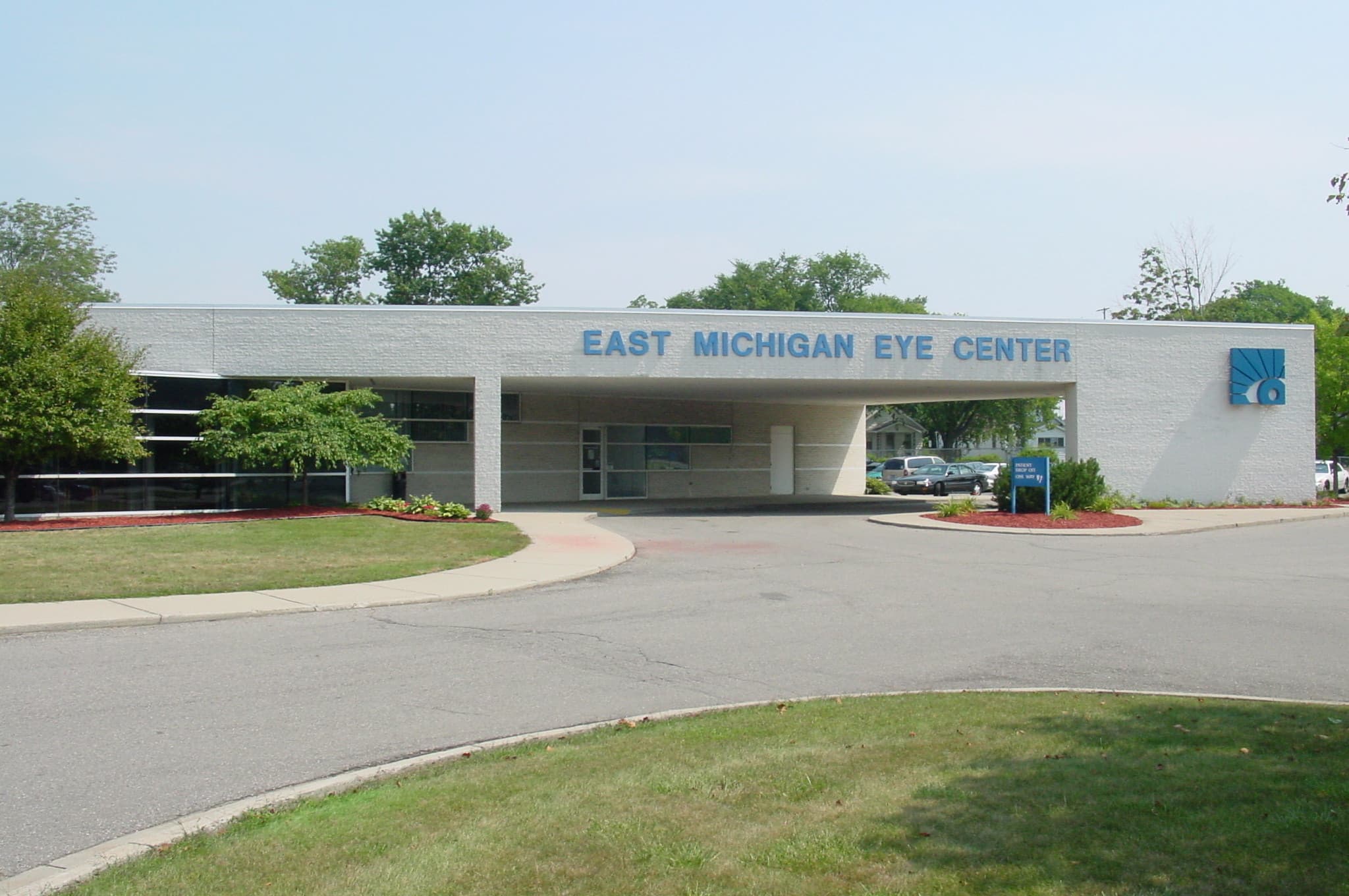 East Michigan Eye Center - Doctor in Flint, MI