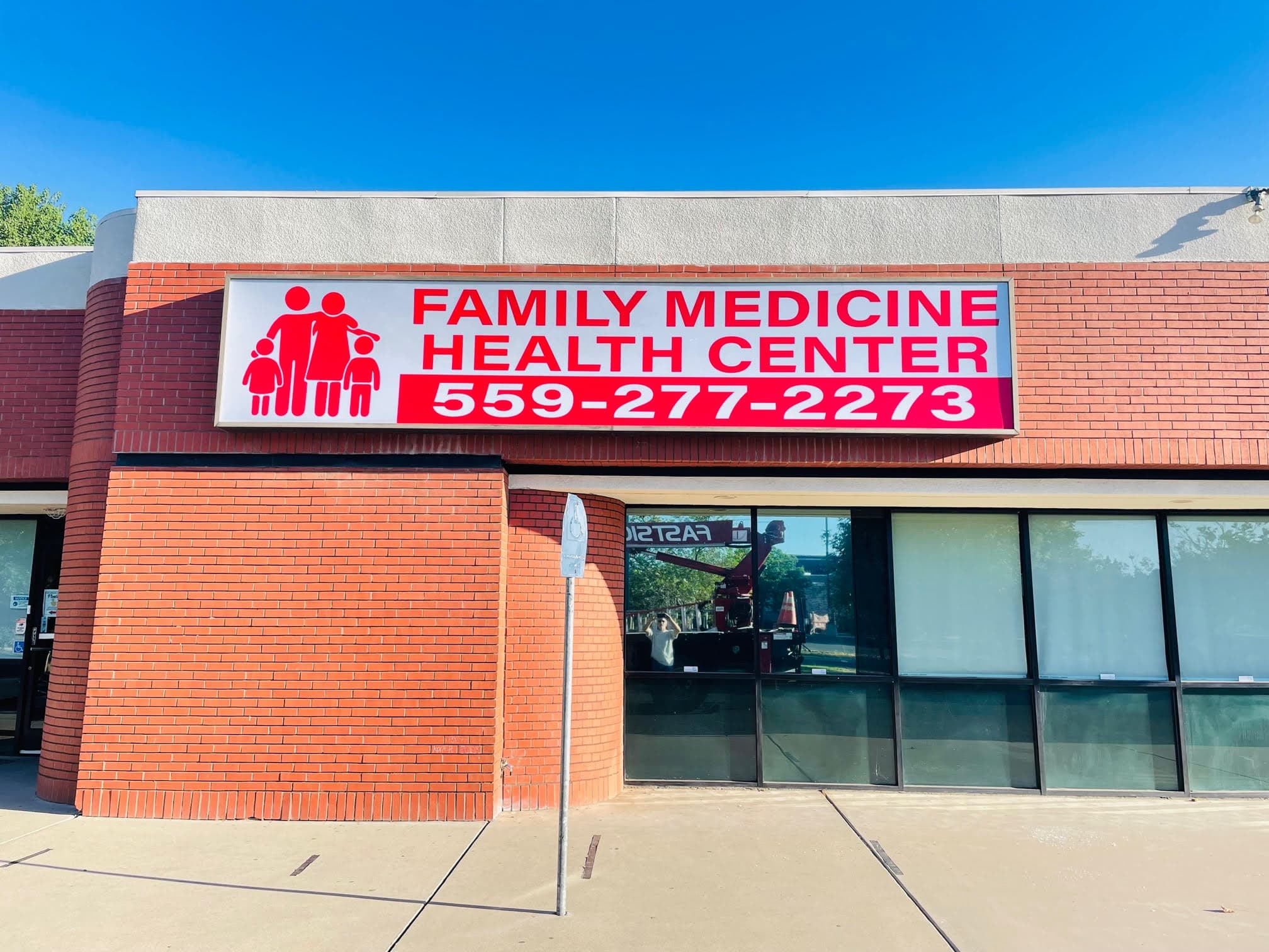 Family Medicine Health Center & Walk In - Doctor in Fresno, CA