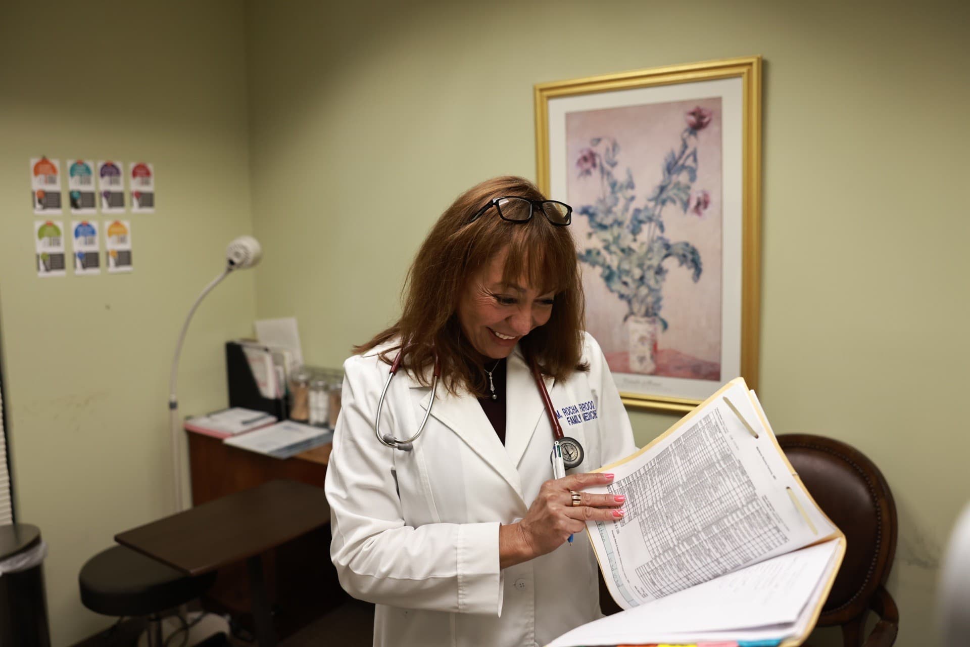 Marlene Rocha Farooq, MD - Doctor in Long Beach, CA