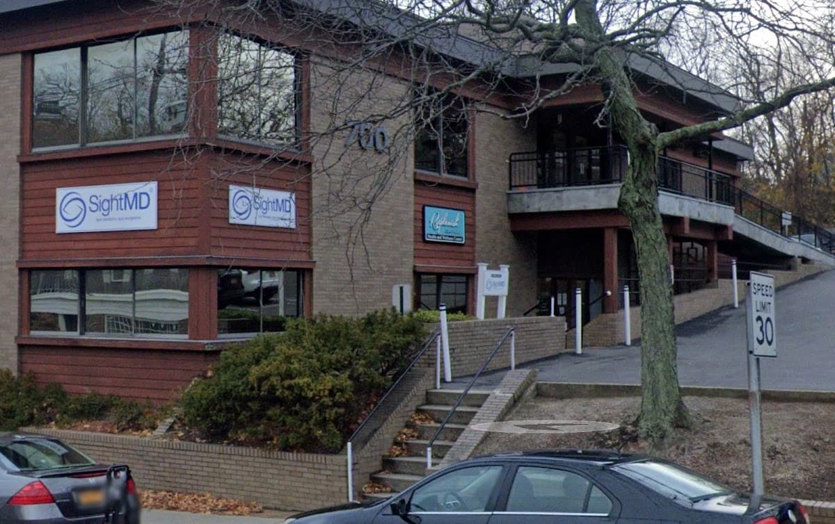 Samuel Baharestani, M.D. - SightMD Huntington - Doctor in Huntington, NY