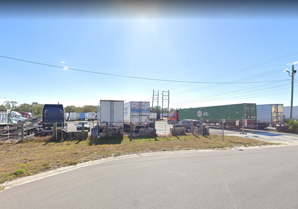 Orlando Truck Parking - Parking in Orlando, FL