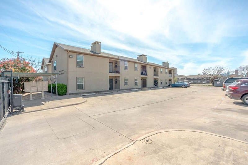 Grigsby Avenue Car Storage and Monthly Parking - Parking in Dallas, TX