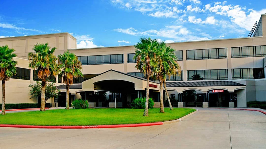 Valley Regional Medical Center - Doctor in Brownsville, TX