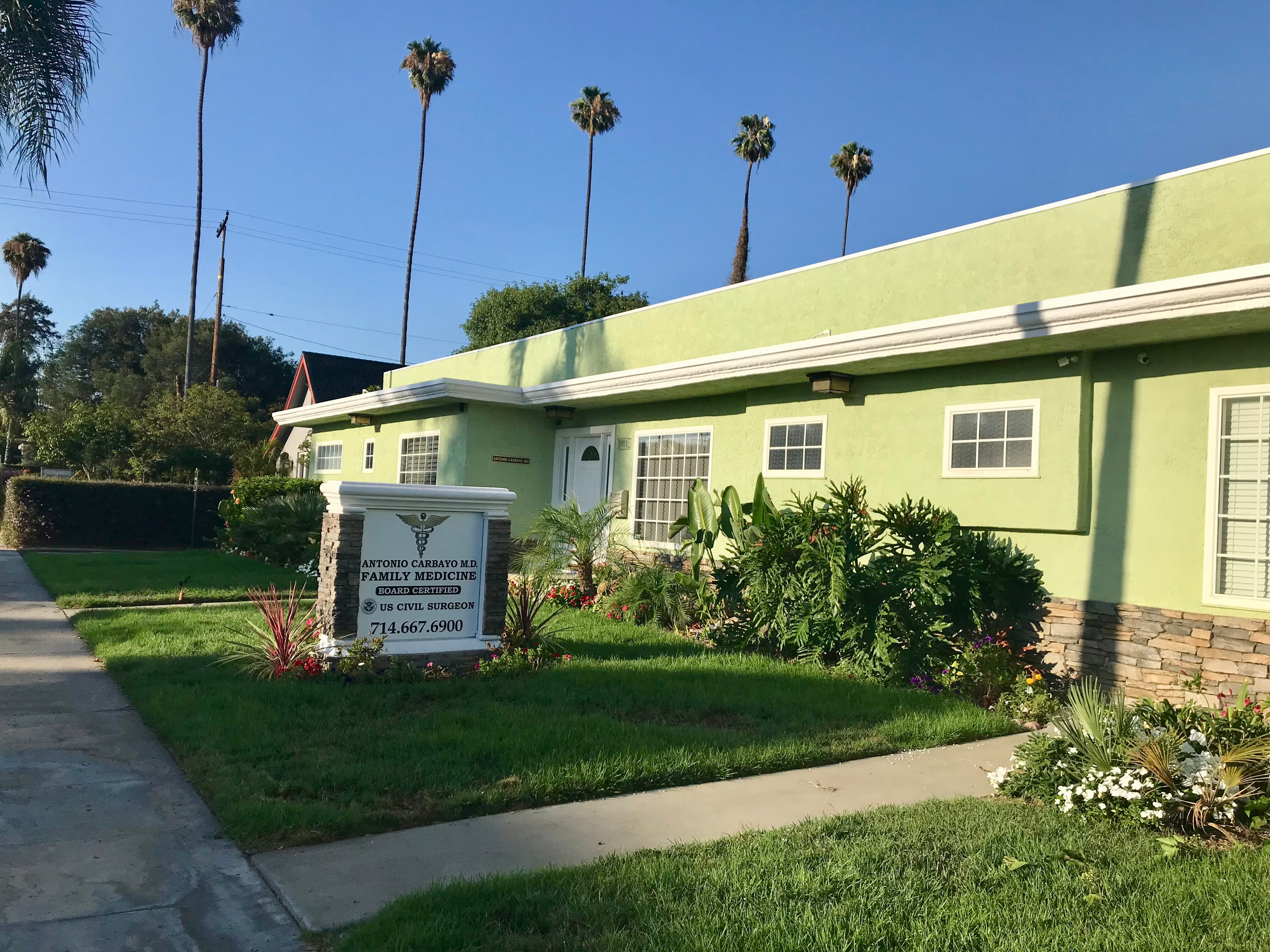 Carbayo Antonio MD - Doctor in Santa Ana, CA