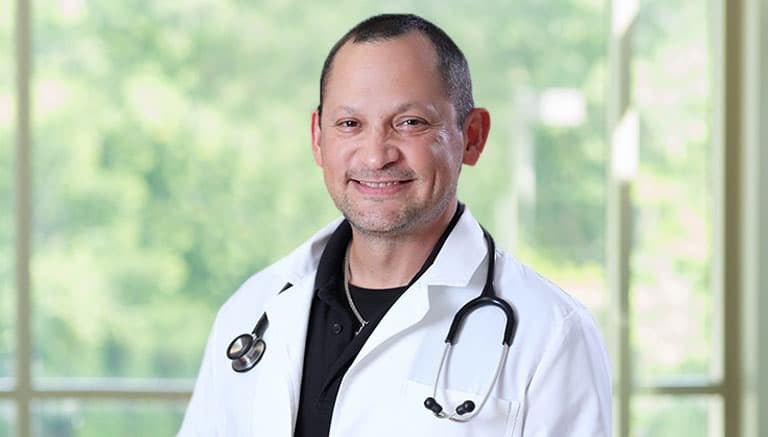 Luis Alberto Valdez, APRN-CNP - Doctor in Laredo, TX