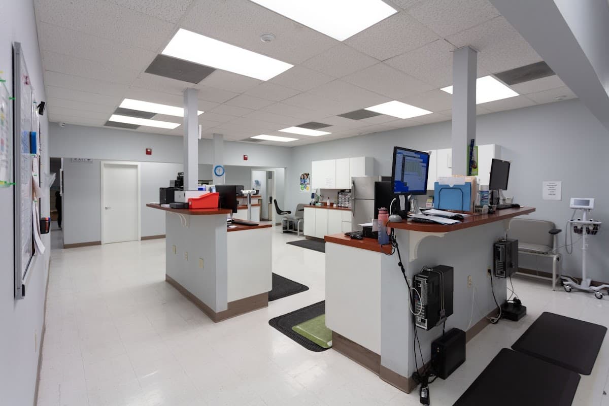Valley Day & Night Clinic-Price Rd. - Doctor in Brownsville, TX