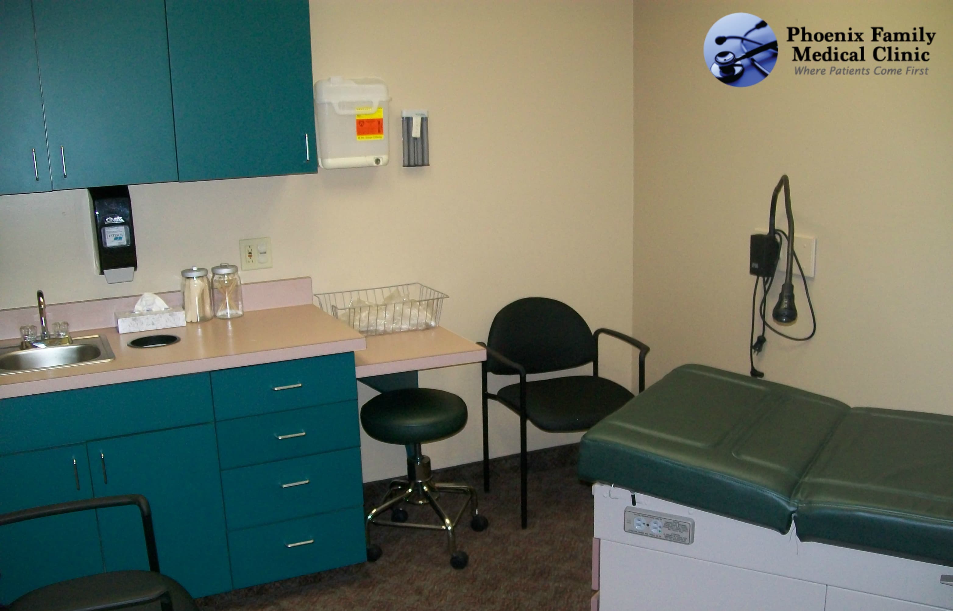 Phoenix Family Medical Clinic - Ahwatukee Clinic - Doctor in Laveen Village, AZ