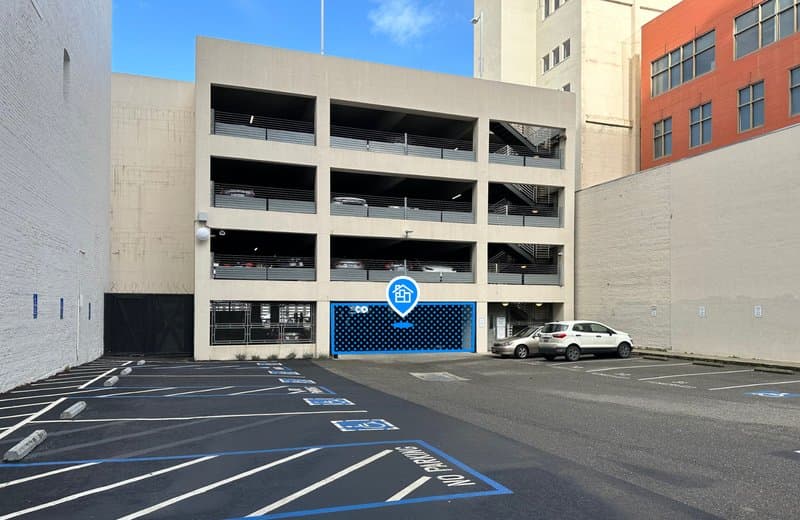 Neighbor Monthly Parking - Parking in Oakland, CA