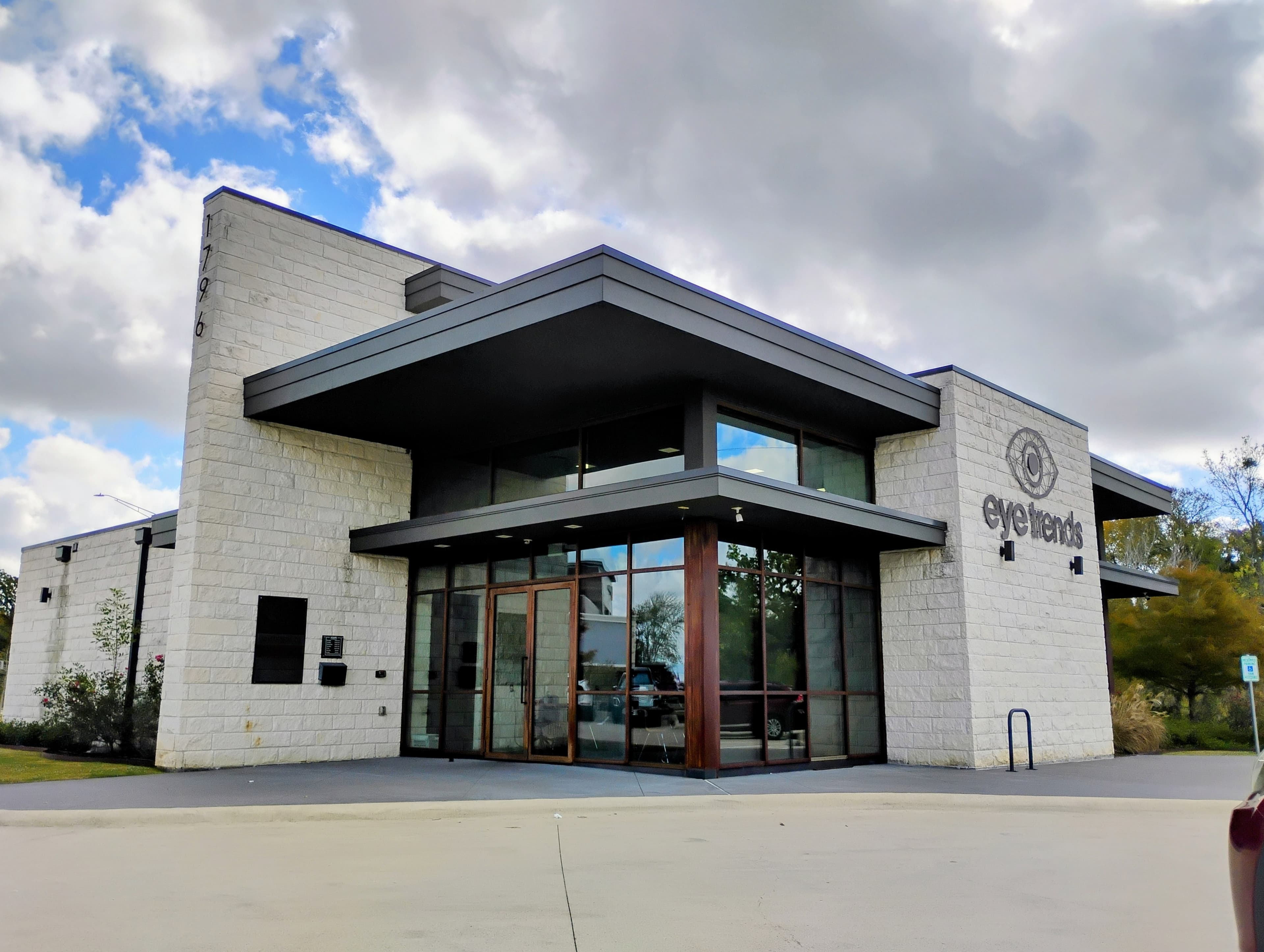 EyeTrends - Doctor in College Station, TX