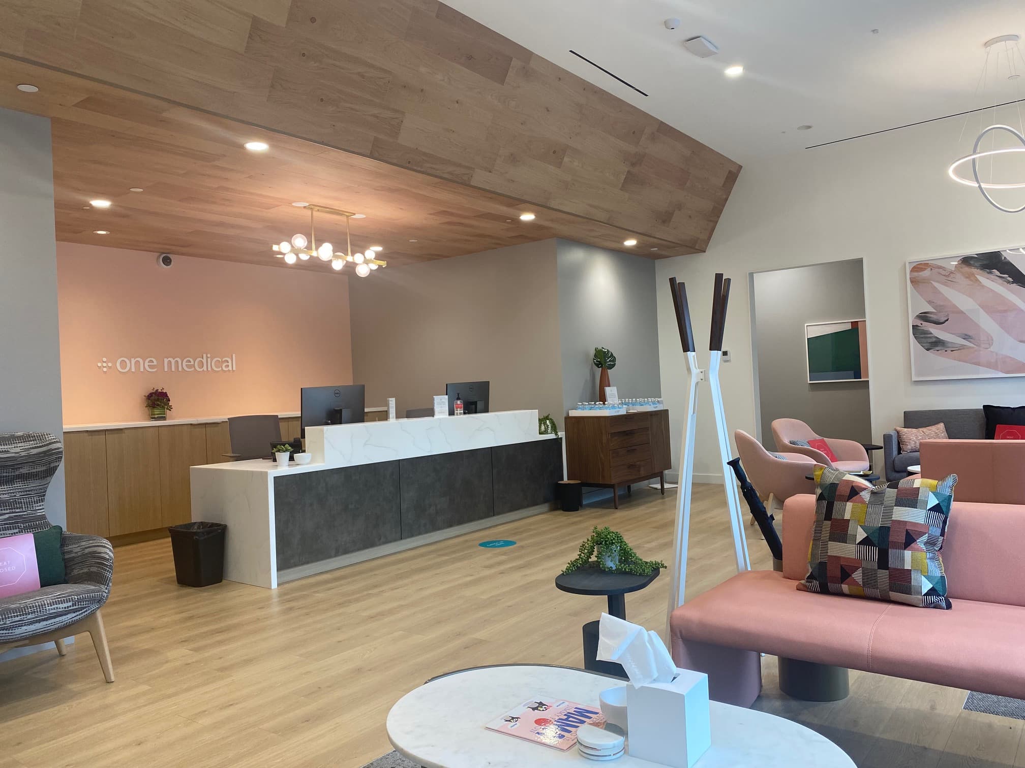 One Medical Primary Care Clinic - BLVD Place - Doctor in Houston, TX