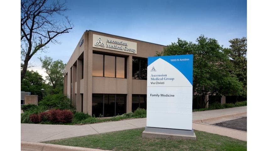 Ascension Medical Group Via Christi on North Amidon - Doctor in Wichita, KS